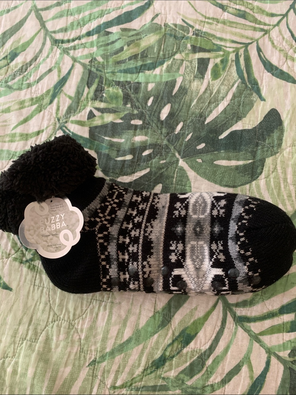 Fuzzy Babba Women’s Black & Gray Cozy Knit Slipper Socks